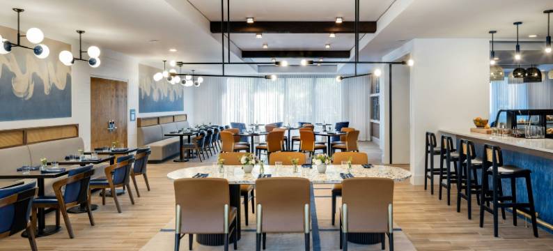 杰克逊维尔迪尔伍德德尔塔酒店(Delta Hotels Jacksonville Deerwood)图片