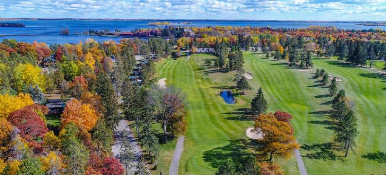 Kayak, Canoe, Boat, Relax & Visit the Classic Tourist Spots from Easy Breez'n图片