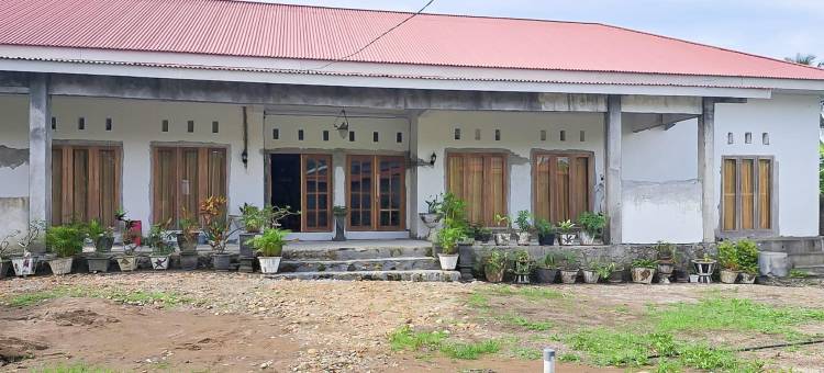 哥打莫巴古家庭穆斯林红多兹民宿(RedDoorz @ Family Syariah Homestay Kotamobagu)图片