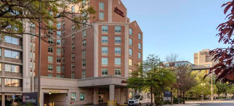 阿灵顿水晶城DCA希尔顿欢朋酒店及套房(Hampton Inn & Suites by Hilton Arlington Crystal City DCA)图片