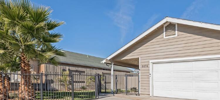 Entire Vacay Home "10 miles from Downtown" - 7 Beds 3 Rooms 2 Bath - Full Garage图片