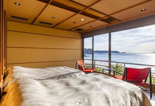 IZU KAORUKAZE Hotel Overview