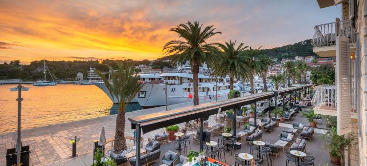 里瓦赫瓦尔游艇海港酒店(Riva Marina Hvar Hotel)图片