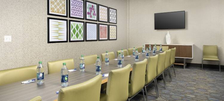 布伦瑞克北智选假日套房酒店(Holiday Inn Express & Suites North Brunswick)图片