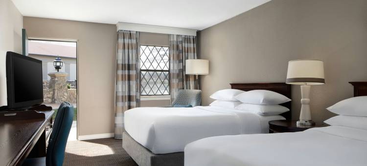 圣路易斯喜来登韦斯特波特木屋酒店(Sheraton Westport Chalet Hotel St. Louis)图片