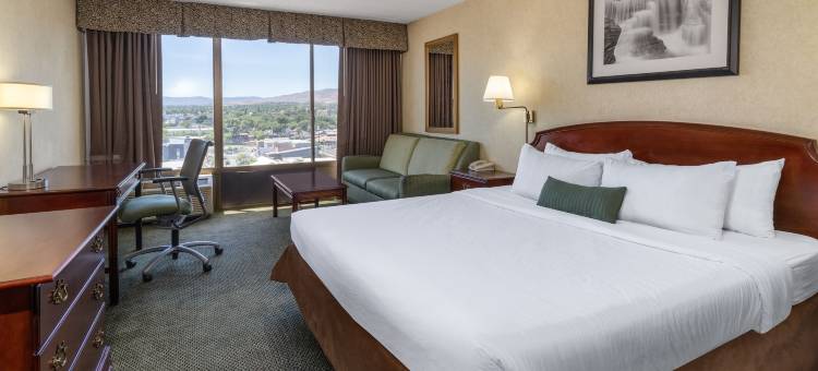 里诺华美达酒店及(Ramada by Wyndham Reno Hotel & Casino)图片