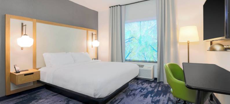 珊瑚角/北迈尔斯堡万枫酒店及套房(Fairfield Inn & Suites Cape Coral/North Fort Myers)图片