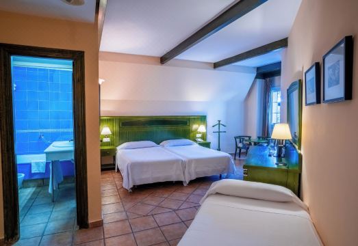 The Mountains HotelHotel Overview