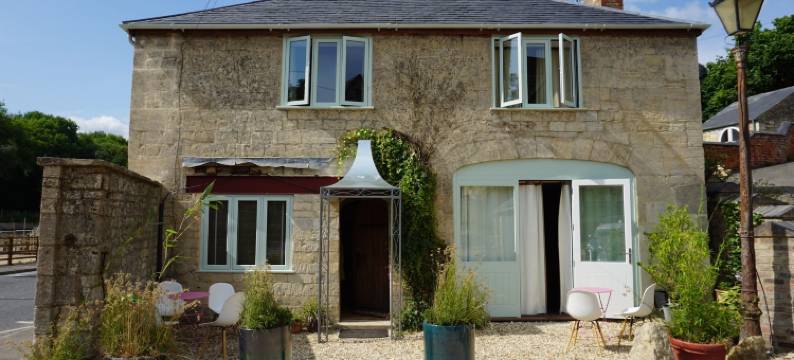 教练房和马厩(The Coach House and the Stable)图片