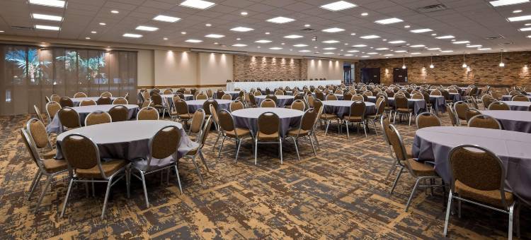 星光村贝斯特韦斯特酒店(Crossroads Hotel & Event Center)图片