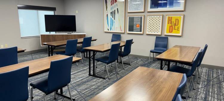 智选假日套房酒店里普利(Holiday Inn Express & Suites Ripley)图片