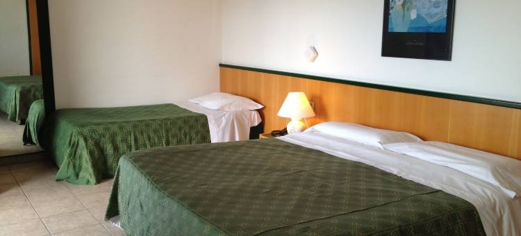 安布罗休拉科尔特酒店(Hotel Ambrosio la Corte)图片