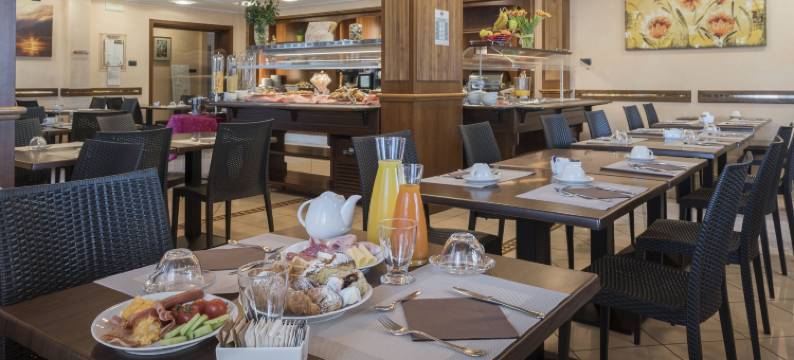 加尔德尼亚酒店(Hotel Gardenia Sirmione)图片