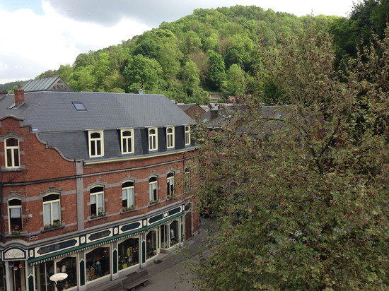 迪南市中心河滨大道惊喜住宿加早餐旅馆