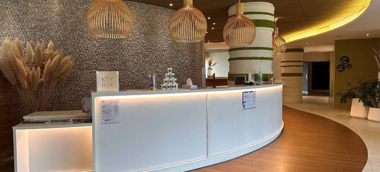 圣布里厄普莱兰英国人酒店(Brit Hotel & Spa Saint Brieuc Plérin)图片