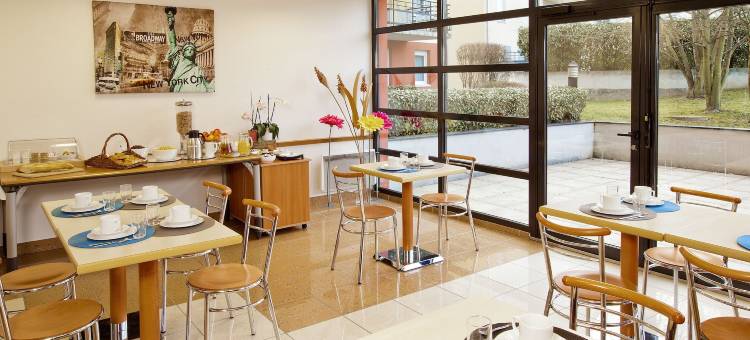 塞祖尔阿菲尔日内瓦圣杰尼酒店(Séjours & Affaires Genève Saint Genis)图片