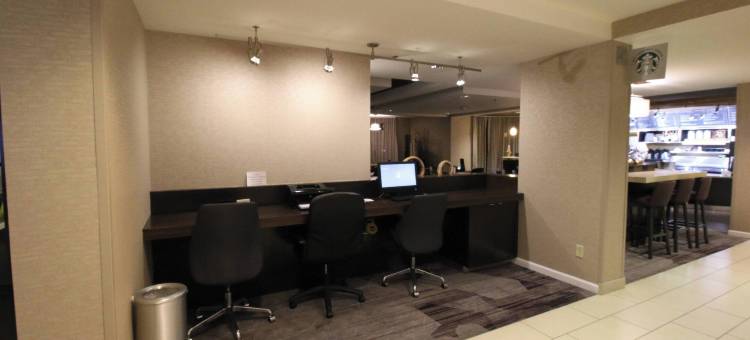 印第安纳波利斯南万怡酒店(Courtyard Indianapolis South)图片