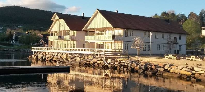 廷沃尔峡湾酒店(Tingvoll Fjordhotell)图片