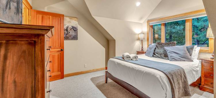 Hot Tub and Game Room - Stunning Tahoe Escape图片