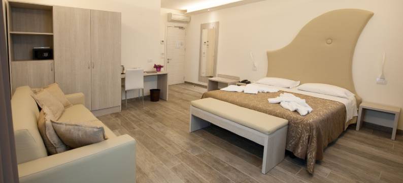 阿玛丽斯(Amaris)图片