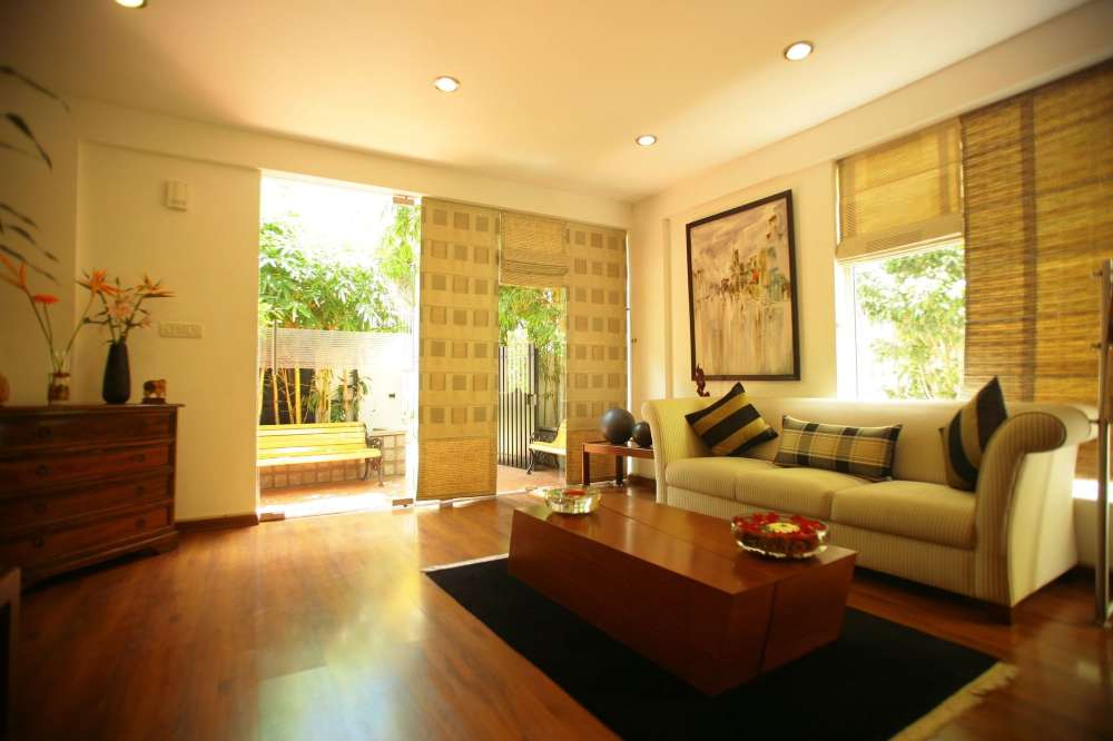 Justa Off MG Road Hotel Overview