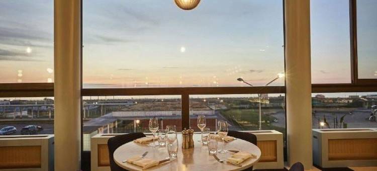 迪耶普卡斯诺大酒店(L'Échappée - Hôtel Casino Dieppe)图片