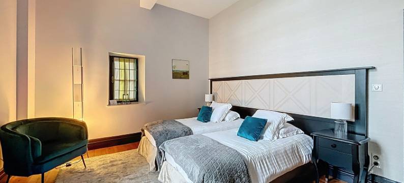 库尔特博特城堡酒店(Château de Courtebotte)图片