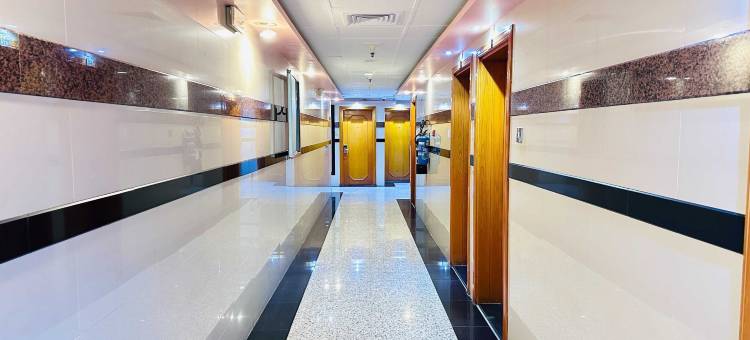 贝尔维拉豪华圣马力诺靠近迪拉钟楼(Belvilla Luxury San Marino Near Deira Clock Tower)图片