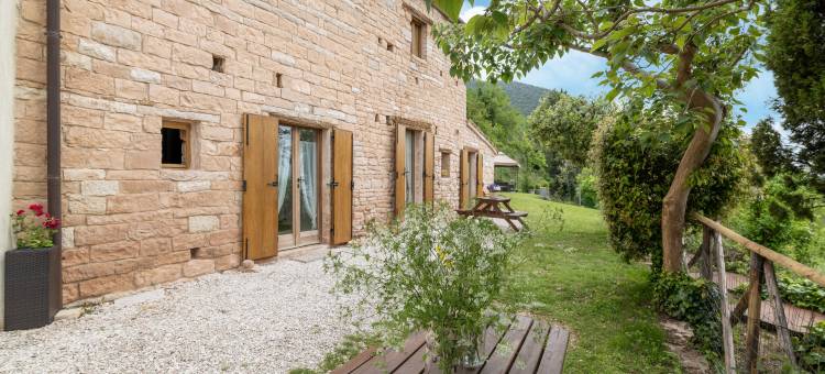 Country House with Saltwater Pool图片