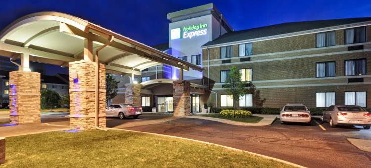 Holiday Inn Express 罗穆勒斯/底特律机场(Holiday Inn Express Romulus / Detroit Airport)图片