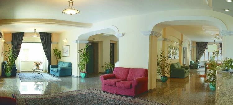 玛丽娅罗萨日亚酒店(Hotel Maria Rosaria)图片