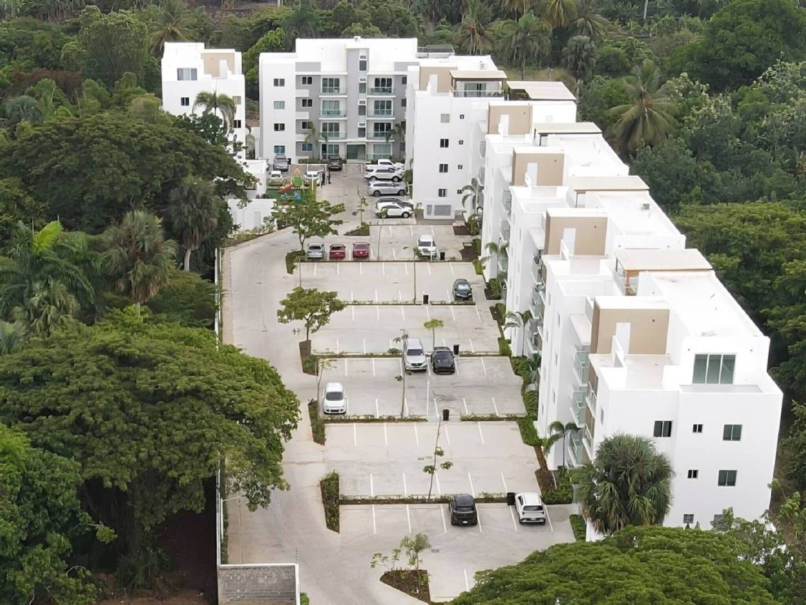 现代屋顶顶层公寓,私人按摩浴缸,可容纳12人(Modern Rooftop Penthouse Private Large Jacuzzi)