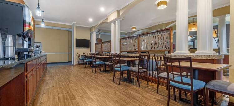 沙姆罗克贝斯特韦斯特优质套房酒店(Best Western Plus Shamrock Inn  Suites)图片