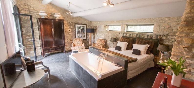 鲁乐兹区酒店(Domaine les Roullets)图片