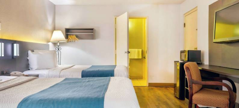 西弗吉尼亚摩根敦 6 号汽车旅馆(Motel 6 Morgantown, WV)图片