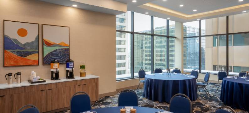 希尔顿欢朋酒店，卡尔加里市中心(Hampton Inn By Hilton Calgary Downtown)图片