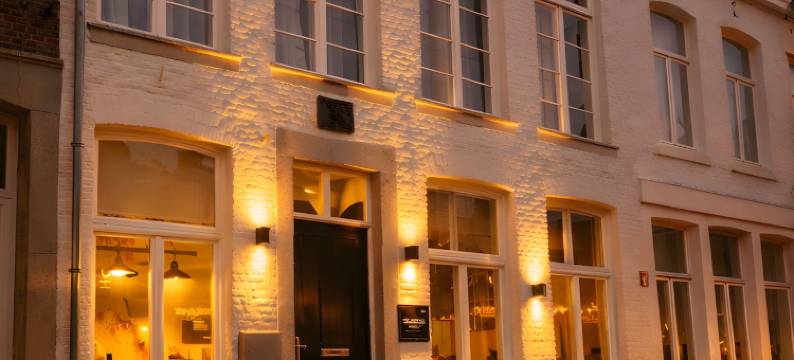 传世豪华酒店(Hotel Trash Deluxe)图片