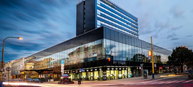 科希策希尔顿逸林酒店(DoubleTree by Hilton Kosice)图片