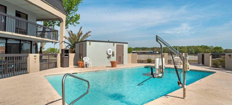 弗利品质酒店(Quality Inn)图片