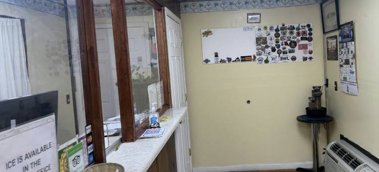 菲卡斯图汽车旅馆(Capital O Fincastle Motor Inn Tazewell)图片