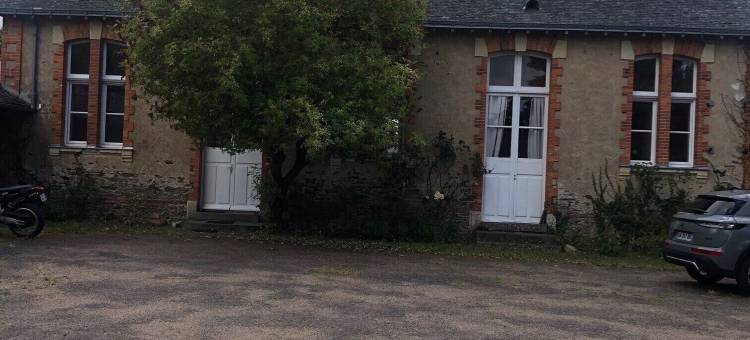 古老学校中的美丽之家(Gîte -Belle Maison Dans Une Ancienne école-Tarif réduit Hors WE !)图片