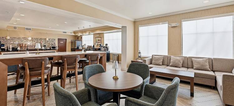 纳福贝斯特韦斯特优质套房酒店(Best Western Plus Hannaford Inn  Suites)图片