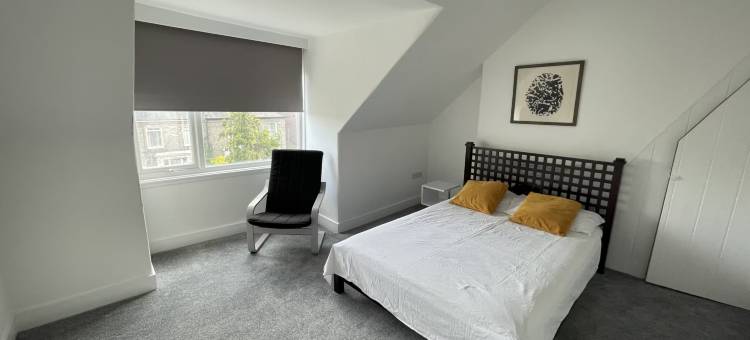 金三角联排别墅(Golden Triangle Townhouse)图片