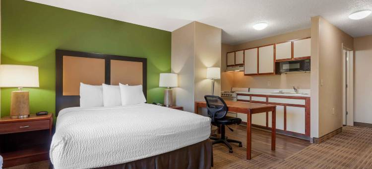 罗克福德克萨斯街美国长住精选套房酒店(Extended Stay America Select Suites - Rockford - State Street)图片