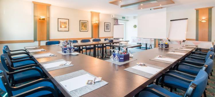 布兰肯堡迪钦根PLAZA酒店，Sure Hotel Collection(PLAZA Hotel Blankenburg Ditzingen, Sure Hotel Collection)图片
