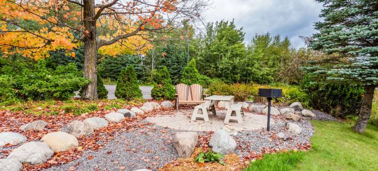 普罗克特德卢斯美吟温德姆酒店(AmericInn by Wyndham Duluth South Black Woods Event Center)图片