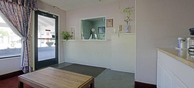 洛杉矶皮克里维拉西美洲最佳价值酒店(Americas Best Value Inn-Pico Rivera/E. Los Angeles)图片