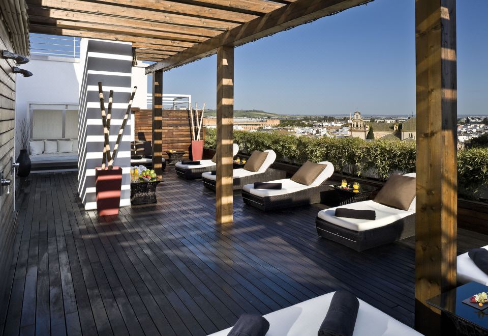 Hotel Colón Gran Meliá - the Leading Hotels of the World Hotel Overview