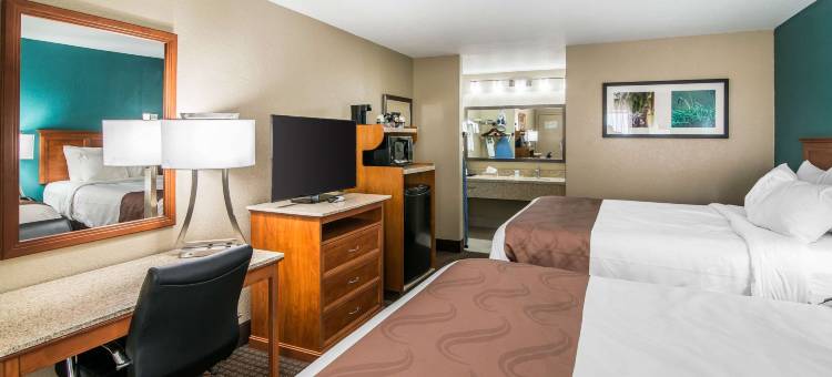 白沙国家公园附近-品质套房酒店(Quality Inn & Suites Near White Sands National Park)图片