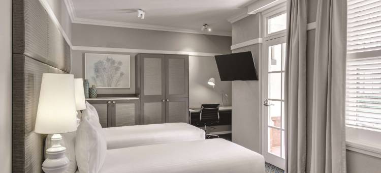 堪培拉库拉降酒店(Hotel Kurrajong Canberra)图片